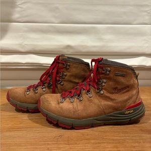 Danner Mountain 600 Hiking Boots